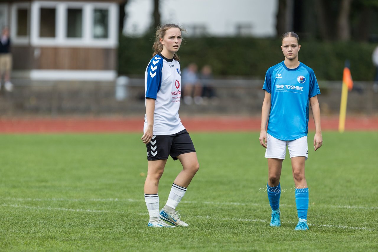 Bild 134 - wBJ VfL Pinneberg - Germania Schnelsen : Ergebnis: 15:1